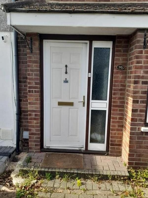white composite door thurrock 01